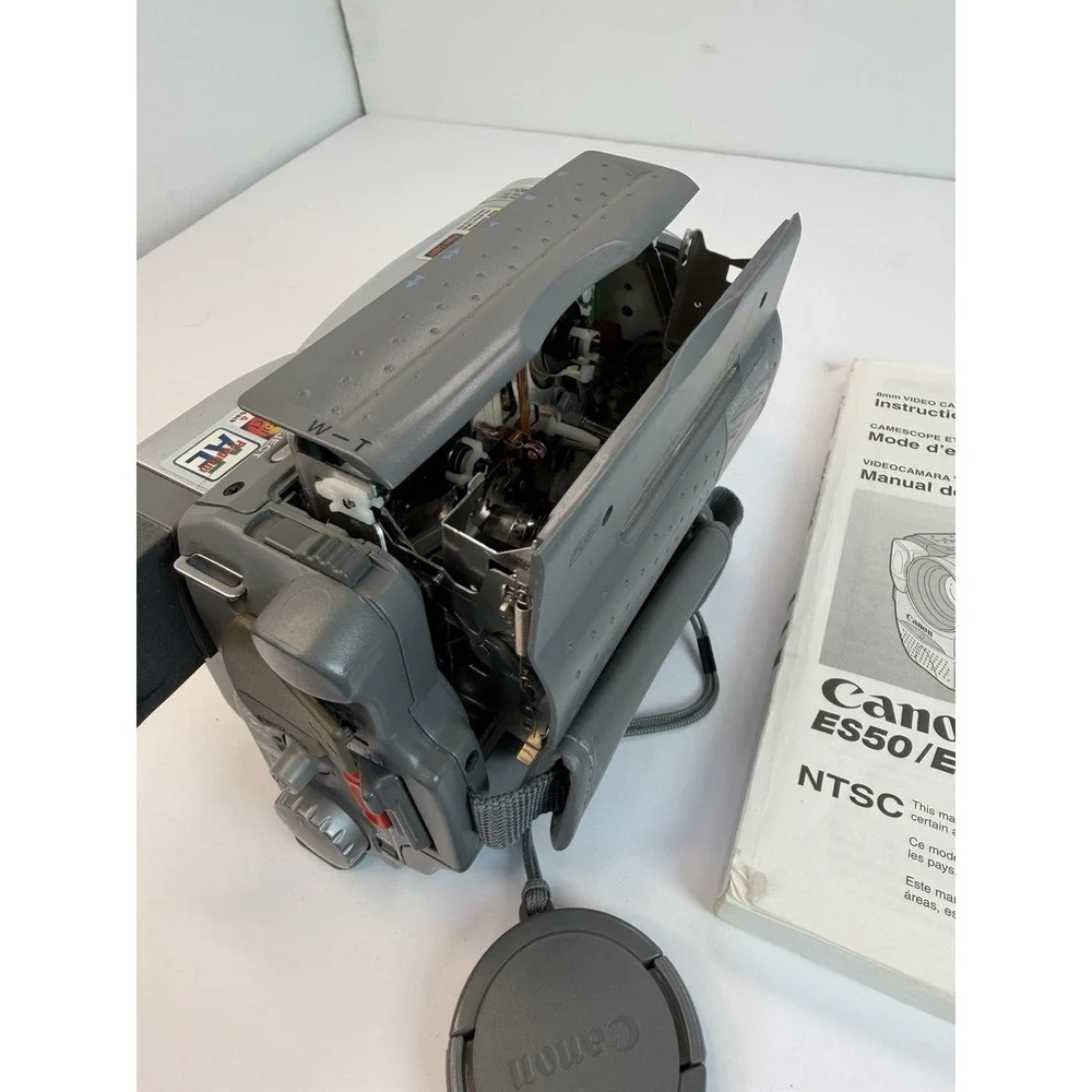 Canon ES50 ES50A 8mm Video8 Camcorder VCR Player Camera No Charger